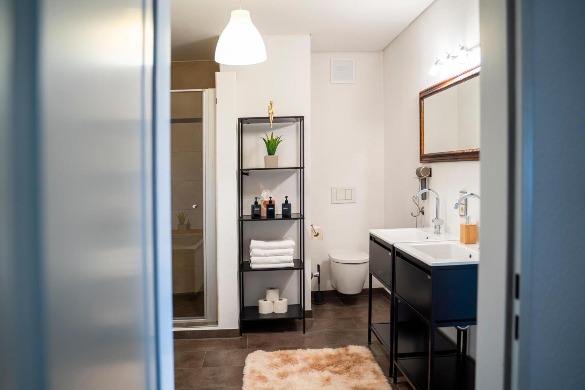 130M2 Loft - Balkon, Smart Tv, Badewanne, Kaffee Lejlighed Rosenheim Eksteriør billede