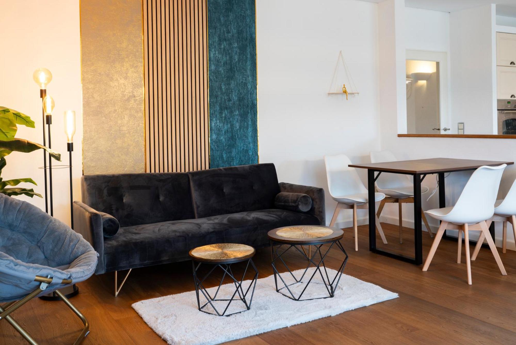 130M2 Loft - Balkon, Smart Tv, Badewanne, Kaffee Lejlighed Rosenheim Eksteriør billede