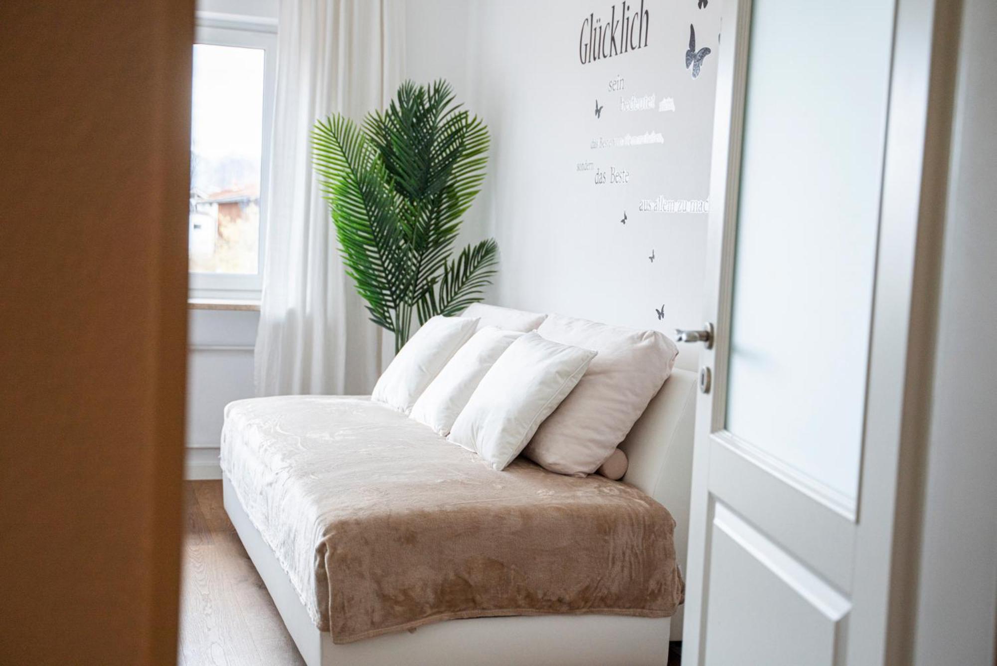130M2 Loft - Balkon, Smart Tv, Badewanne, Kaffee Lejlighed Rosenheim Eksteriør billede